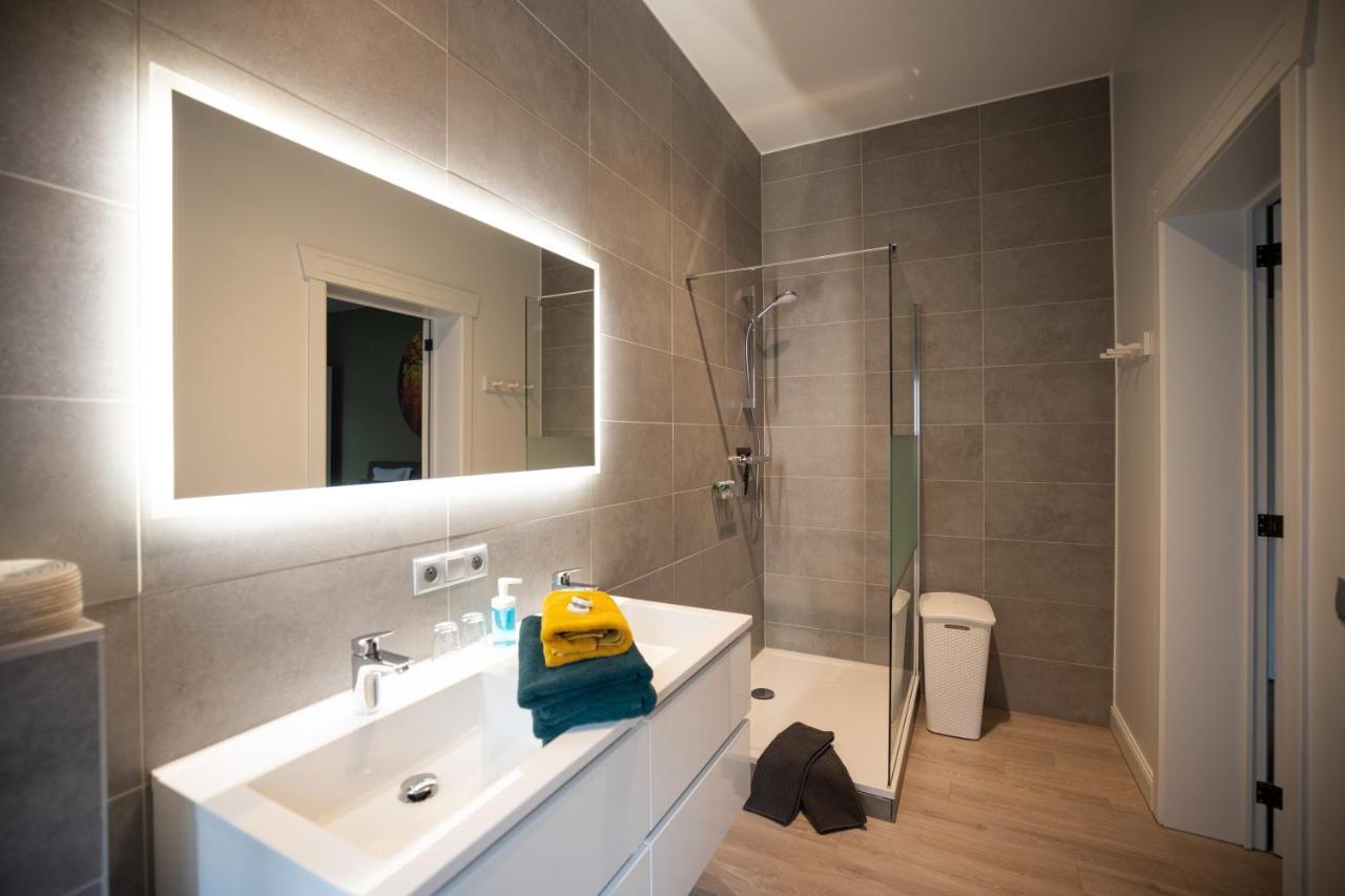 B&B Gaudium XII Тонгерен Екстериор снимка