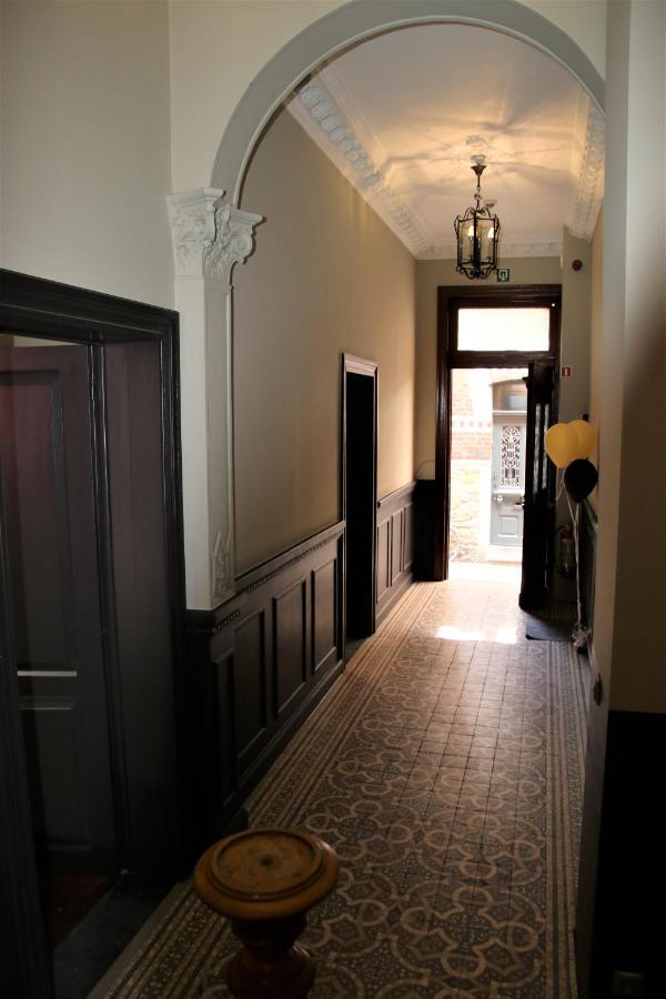 B&B Gaudium XII Тонгерен Екстериор снимка